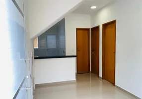 Foto 1 de Casa de Condomínio com 2 Quartos à venda, 74m² em Samambaia, Praia Grande