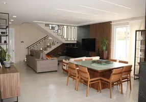 Foto 1 de Casa com 3 Quartos à venda, 213m² em Jardim Carvalho, Ponta Grossa