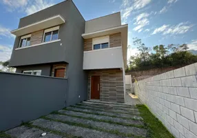 Foto 1 de Sobrado com 3 Quartos à venda, 119m² em Monte Verde, Florianópolis