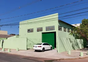 Foto 1 de Galpão/Depósito/Armazém à venda, 250m² em Jardim Califórnia, Cuiabá