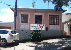 Foto 1 de Fazenda/Sítio com 6 Quartos à venda, 300m² em Centro, São Bento do Sapucaí