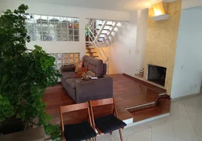Foto 1 de Casa de Condomínio com 3 Quartos à venda, 206m² em Granja Viana, Cotia