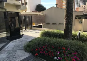 Foto 1 de Apartamento com 3 Quartos à venda, 121m² em Cabral, Curitiba