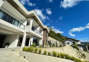 Foto 1 de Casa de Condomínio com 3 Quartos para venda ou aluguel, 400m² em Pimenteiras, Teresópolis