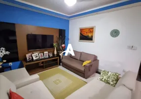 Foto 1 de Casa com 4 Quartos à venda, 232m² em Segismundo Pereira, Uberlândia