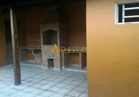 Foto 1 de Casa com 2 Quartos à venda, 230m² em Azeredo, Pindamonhangaba
