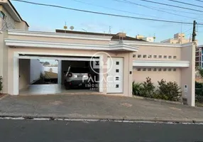 Foto 1 de Sobrado com 4 Quartos à venda, 294m² em Vila Independência, Piracicaba