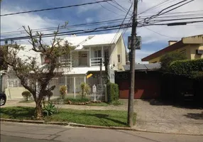 Foto 1 de Casa com 3 Quartos para venda ou aluguel, 600m² em Chácara das Pedras, Porto Alegre