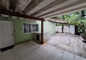 Foto 1 de Casa com 3 Quartos à venda, 150m² em Vila Santa Rosa, Guarujá