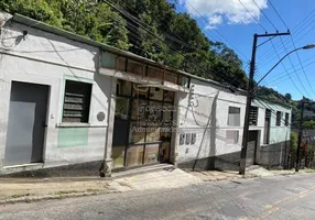 Foto 1 de Galpão/Depósito/Armazém à venda, 580m² em Quissama, Petrópolis