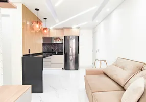 Foto 1 de Apartamento com 2 Quartos à venda, 44m² em Jardim Ipaussurama, Campinas