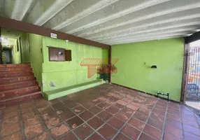 Foto 1 de Casa com 2 Quartos para alugar, 129m² em Vila Helena, Santo André