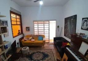 Foto 1 de Casa com 2 Quartos à venda, 80m² em Vila Seixas, Ribeirão Preto