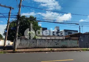 Foto 1 de Casa com 6 Quartos à venda, 250m² em Copacabana, Uberlândia