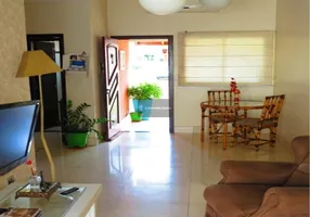 Foto 1 de Casa com 3 Quartos à venda, 200m² em Despraiado, Cuiabá