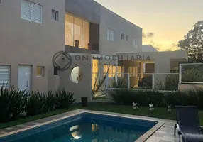 Foto 1 de Casa de Condomínio com 4 Quartos para alugar, 350m² em Golf Garden, Carapicuíba