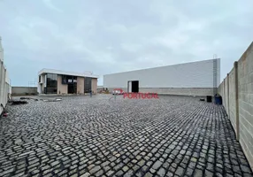 Foto 1 de Galpão/Depósito/Armazém para venda ou aluguel, 1033m² em Cabiunas, Macaé