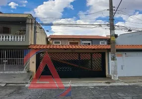 Foto 1 de Sobrado com 4 Quartos à venda, 210m² em Vila Osasco, Osasco