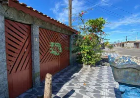 Foto 1 de Casa com 2 Quartos à venda, 70m² em Jardim Marina, Mongaguá