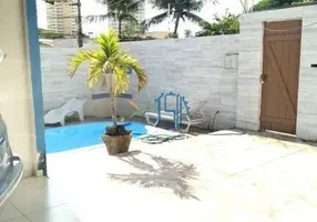 Foto 1 de Casa com 4 Quartos à venda, 230m² em Ponta Negra, Natal