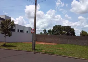 Foto 1 de Lote/Terreno à venda, 245m² em , Álvares Machado