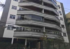 Foto 1 de Apartamento com 4 Quartos à venda, 231m² em Colina, Volta Redonda