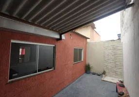 Foto 1 de Casa com 2 Quartos à venda, 89m² em Jardim Carapina, Serra