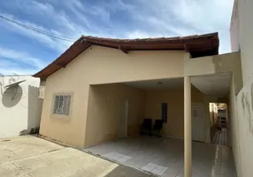 Foto 1 de Casa com 3 Quartos à venda, 160m² em São Lourenço, Teresina