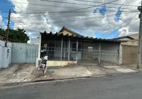 Foto 1 de Casa com 3 Quartos à venda, 520m² em Setor Campinas, Goiânia