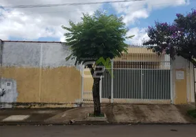 Foto 1 de Casa com 3 Quartos à venda, 200m² em Parque Santa Felícia Jardim, São Carlos