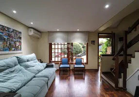 Foto 1 de Casa de Condomínio com 3 Quartos à venda, 95m² em Ipanema, Porto Alegre
