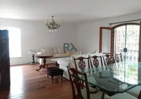 Foto 1 de Sobrado com 3 Quartos para venda ou aluguel, 600m² em Pacaembu, São Paulo