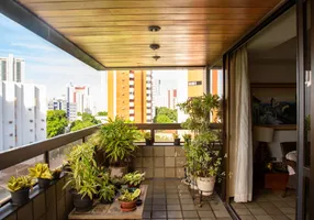 Foto 1 de Apartamento com 4 Quartos à venda, 232m² em Graças, Recife