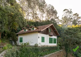 Foto 1 de Casa com 6 Quartos à venda, 264m² em Ponte da Saudade, Nova Friburgo