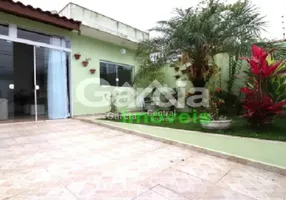 Foto 1 de Casa com 2 Quartos à venda, 75m² em Jardim Veneza , Peruíbe