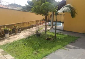 Foto 1 de Sobrado com 4 Quartos à venda, 299m² em Jardim São Caetano, São Caetano do Sul