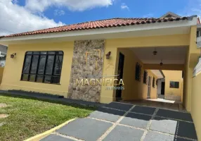 Foto 1 de Casa com 4 Quartos para venda ou aluguel, 280m² em Guabirotuba, Curitiba