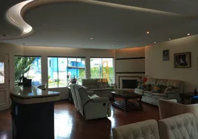 Foto 1 de Casa de Condomínio com 6 Quartos à venda, 421m² em Parque Terra Nova II, São Bernardo do Campo