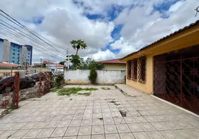 Foto 1 de Casa com 3 Quartos à venda, 409m² em Lagoa Nova, Natal