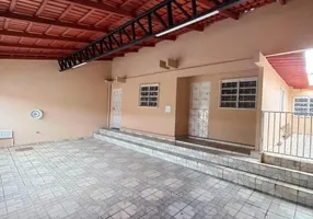 Foto 1 de Casa com 2 Quartos à venda, 68m² em Cajazeiras V, Salvador