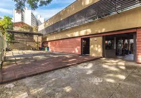 Foto 1 de Casa com 3 Quartos para venda ou aluguel, 396m² em Caxingui, São Paulo