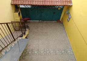 Foto 1 de Sobrado com 5 Quartos à venda, 200m² em Jardim Senice, São Paulo