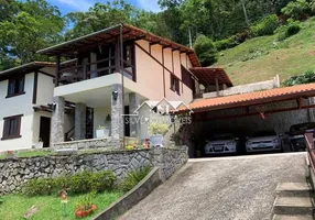 Foto 1 de Casa de Condomínio com 3 Quartos à venda, 240m² em Itaipava, Petrópolis