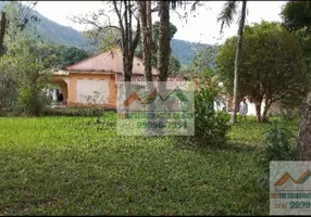 Foto 1 de Fazenda/Sítio com 3 Quartos à venda, 250m² em Vale Da Figueira, Maricá