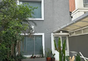 Foto 1 de Casa com 3 Quartos para alugar, 250m² em Pinheiros, São Paulo