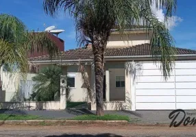 Foto 1 de Casa com 3 Quartos à venda, 189m² em Parque das Emas, Lucas do Rio Verde