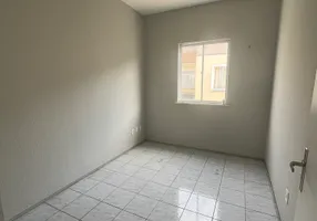 Foto 1 de Casa de Condomínio com 2 Quartos à venda, 64m² em Siqueira, Fortaleza