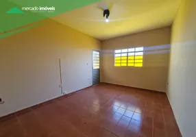 Foto 1 de Casa com 2 Quartos para alugar, 100m² em Cristais Paulista, Cristais Paulista