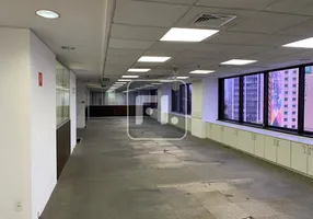 Foto 1 de Sala Comercial para alugar, 830m² em Vila Sao Francisco (Zona Sul), São Paulo