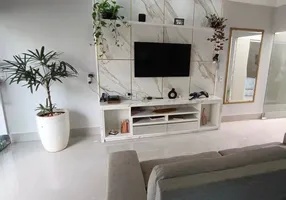 Foto 1 de Casa com 3 Quartos à venda, 130m² em Aventureiro, Joinville